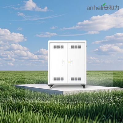 خزانة شحن أجهزة الكمبيوتر المحمولة بـ 30 منفذًا مع مراوح تبريد وعجلات